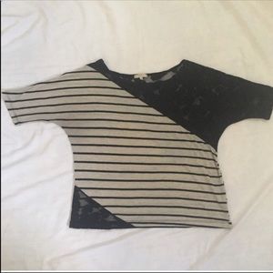 🤩Lace stripped cream and black top floral lace